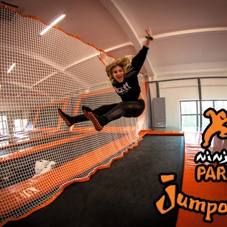 Jumpownia Tychy park trampolin ninja