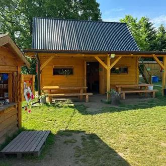 Alpaka Konradów w Lądek-Zdrój alpakarnia i mini zoo