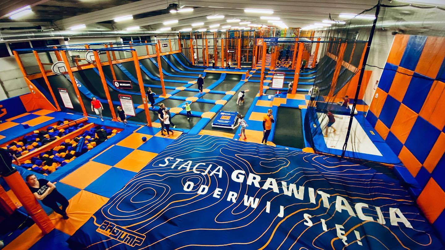 park trampolin Stacja Grawitacja